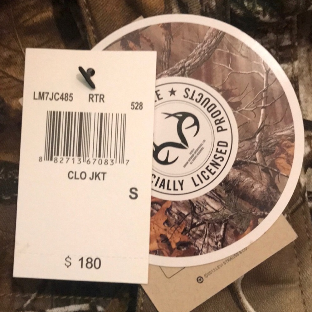 Levi’s X Realtree Lined Camo Jacket - Picture 6 of 6